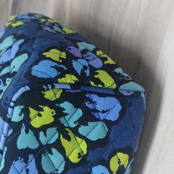 Vera Bradley~Abby~Indigo Pop - Picture 4 of 10